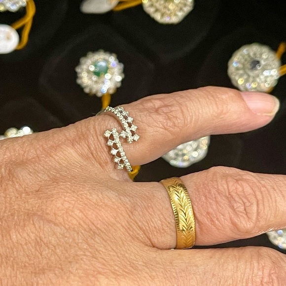 Diamond Bracelet- 3.54 Carats in 14K Gold & Some 23.5K Gold Bangles - Picture 9 of 14